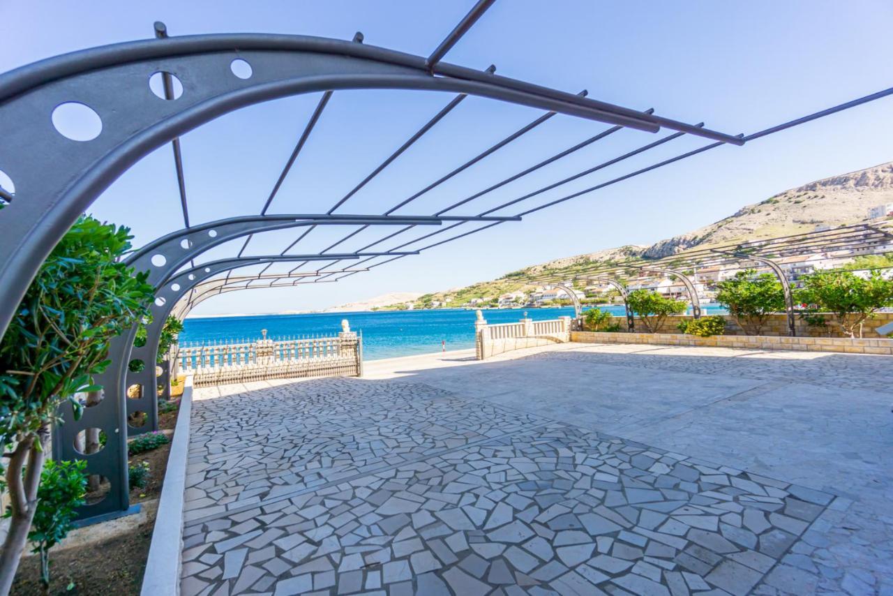 Kustic At The Beach Metajna Exterior photo