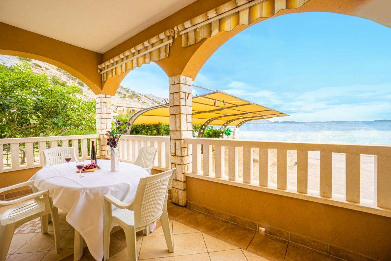 Kustic At The Beach Metajna Exterior photo