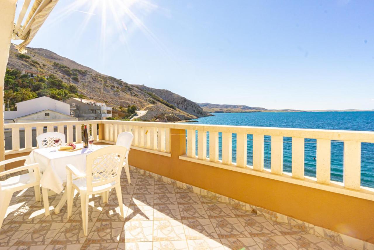 Kustic At The Beach Metajna Exterior photo
